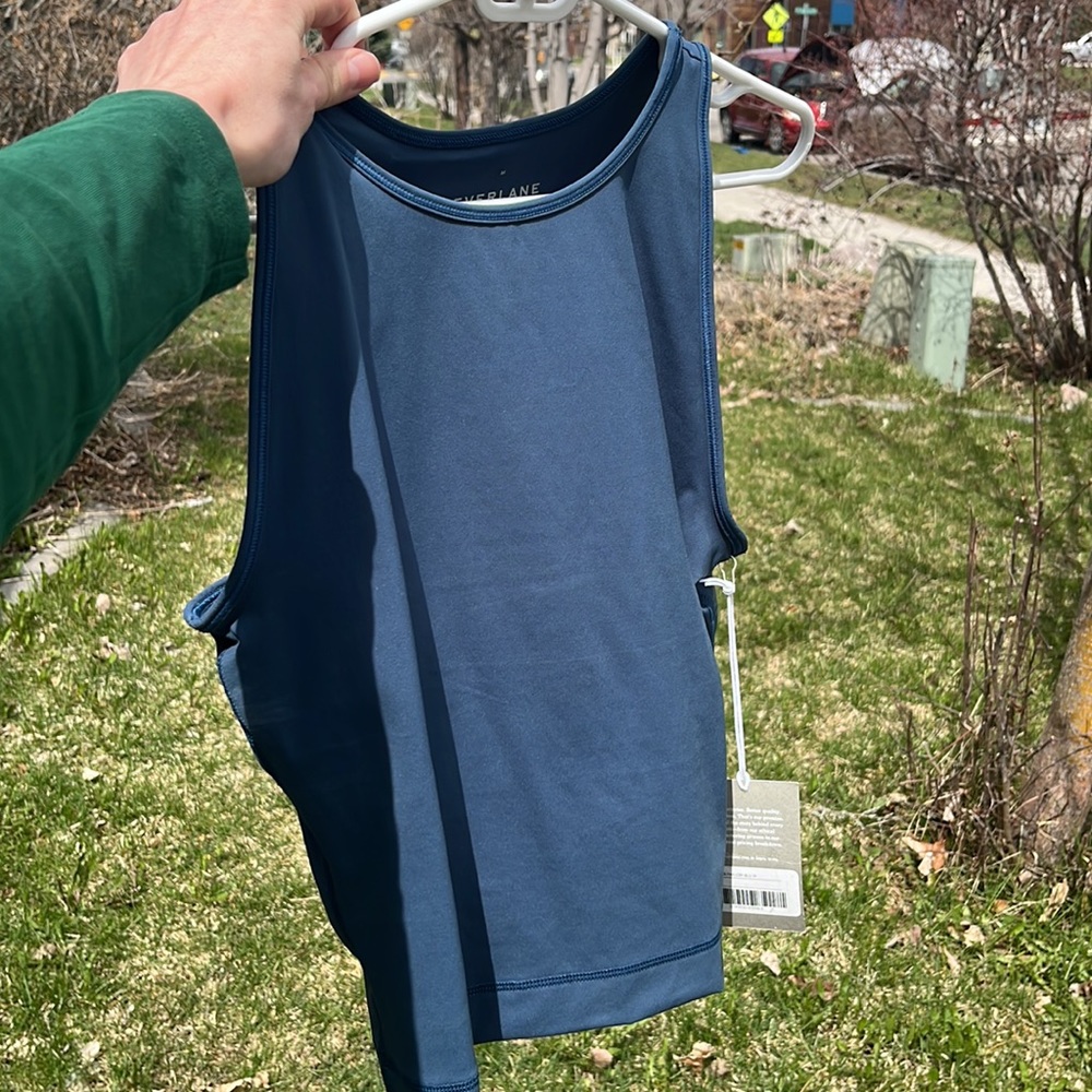 Everlane perform tank medium blue